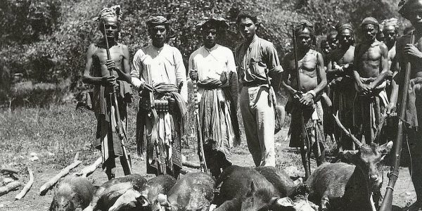Para pemburu Rusa dan Babi disekitar Kupang tahun 1927