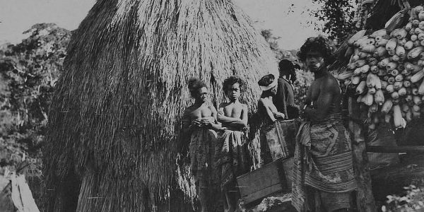 Potret tempat tinggal-rumah rumah suku Atoni-Boti) di SoE foto sekitar tahun 1927
